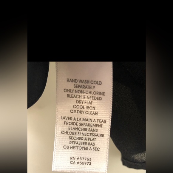 💕Laundry by Shelli Segal black lace sleeveless top with back cutout - Picture 7 of 15